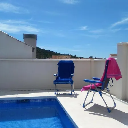 Apartment Quiet In The Heart Of Pool & Free Parking